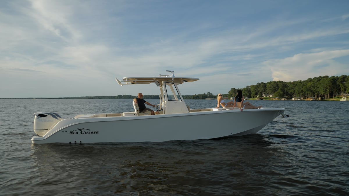 The 35 HFC, find features and amenities such as the spacious head with Corian countertops, state-of-the-art console electronics, and more.